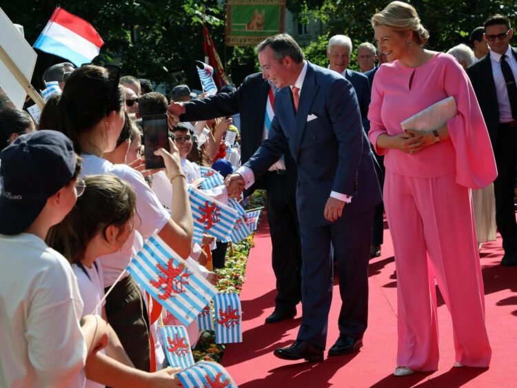 Tageblatt.lu | Image gallery | Grand Duke Guillaume visits Differdange