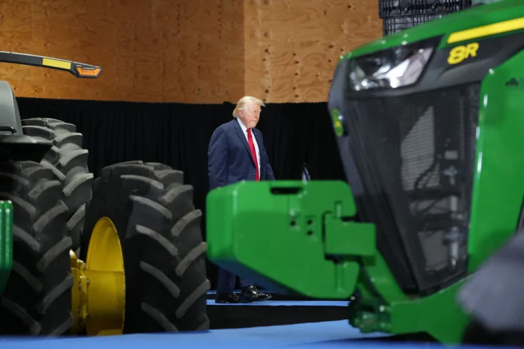 Trump visits Wisconsin in bid to reassure farmers