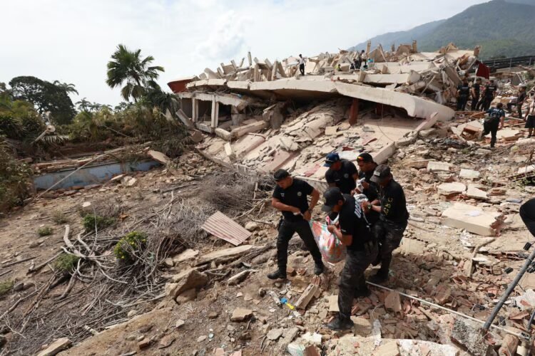 Last minute of the earthquake in Venezuela, live | Venezuela raises the death toll to 920 and adds more than 3,000 injured