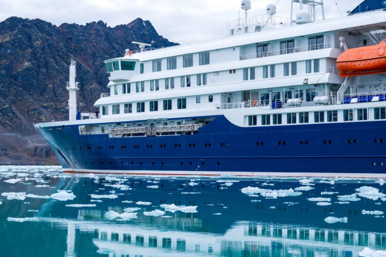 Hantavirus cruise ship kept in Rotterdam for extra cleaning