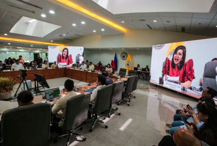 Prosecution questions Estrada’s role as judge in impeachment trial
