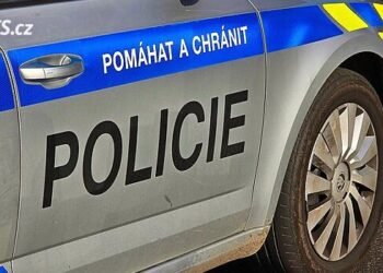 There was an explosion in a block of flats in Karlovy Vary. A helicopter is on the scene
