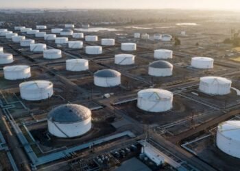 “Financial Times”: The war on Iran is depleting US oil reserves to their lowest level in two decades