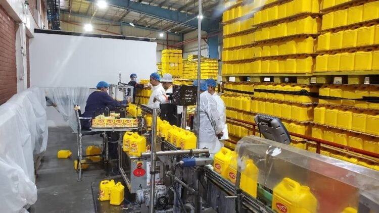 A field trip by the Standards Authority in Taiz to monitor factories – Al-Thawra Net