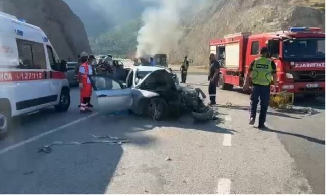 Tragic accident on the Vlorë-Orikum axis, police: A 35-year-old man lost his life, he was trapped in the car that caught fire – Shqip.com
