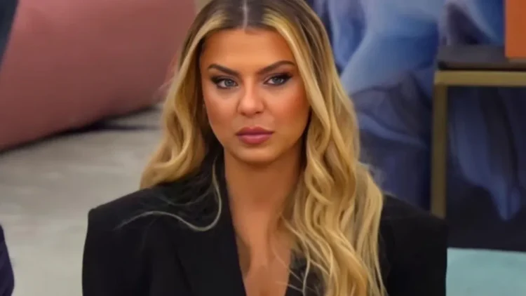 Rike Roçi accompanied in Vlora! When we know who her boyfriend is, why does she continue to keep him away from her followers? – Shqip.com