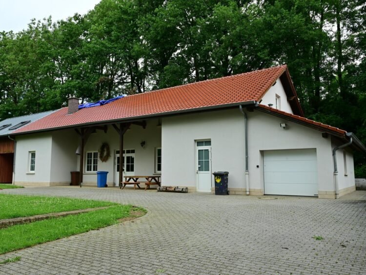 Tageblatt.lu | Käerjeng Municipal Council | The consequences of the fire in the “Scoutshome” and the renovation work around the new town hall
