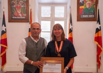 President Ramos-Horta bestows Collar of the Order of Timor-Leste on Country Director of ADB in Timor-Leste