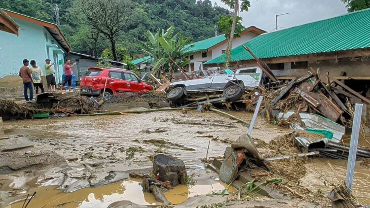 Arunachal floods: 18 structures swept away, district cut off by landslides; 5 missing | India News