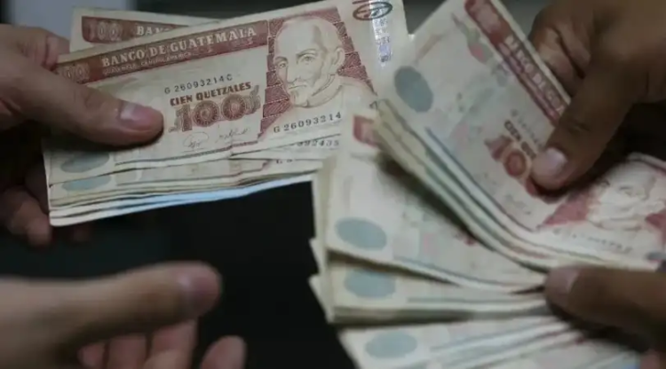 Bernardo Arévalo sanctions comprehensive law against money laundering in Guatemala