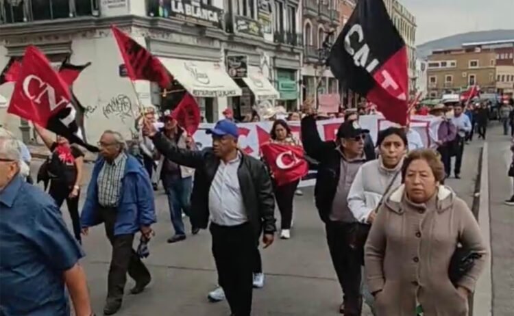 CNTE ratifies demands and calls to strengthen the national sit-in