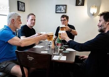 One dewy with the president and a concert with the band in the evening. Keanu Reeves is in Prague