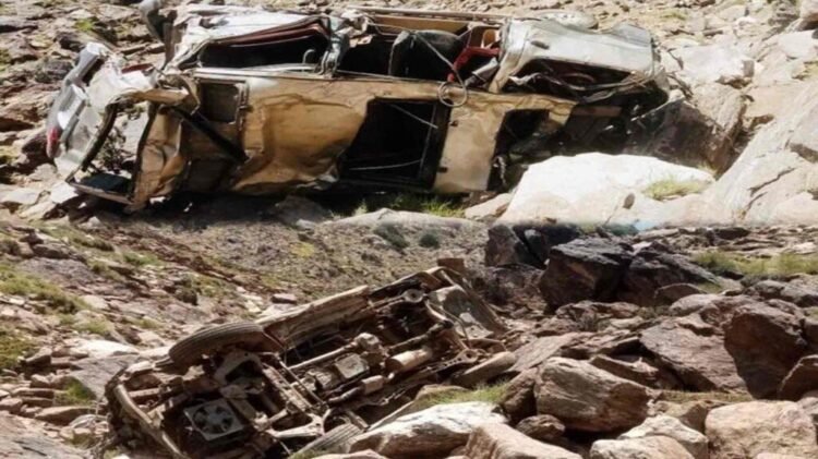 3 killed, 2 injured in Laghman traffic accident – Pajhwok Afghan News