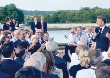 Gulf News | Its work was opened by the French President. The Minister of Finance participates in the “Choose France” conference in Paris