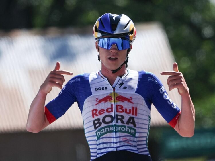 Tageblatt.lu | Cycling | Van Gils celebrates stage victory at Tour Auvergne-Rhône-Alpes