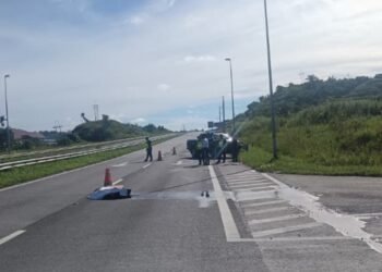 Woman killed while crossing road in suspected hit-and-run along Pan Borneo Highway in Niah