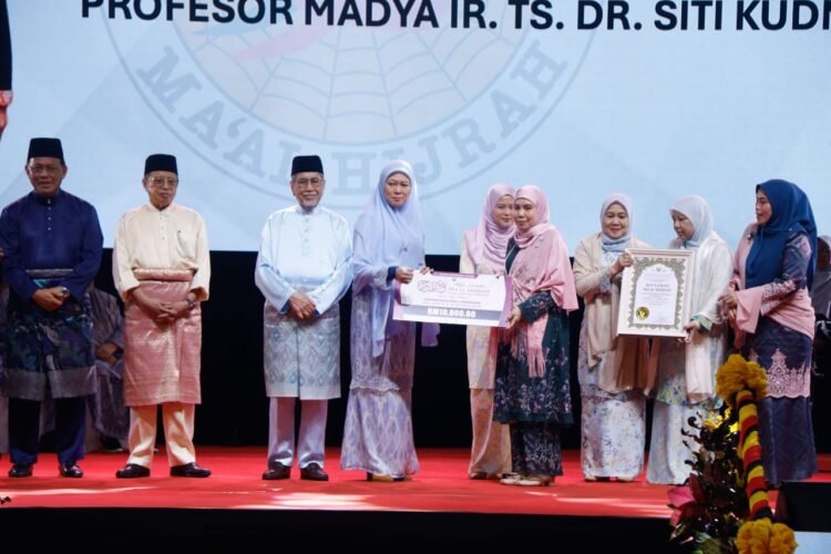 Premier: Hijrah spirit should drive Sarawak’s transformation into green, digital economy