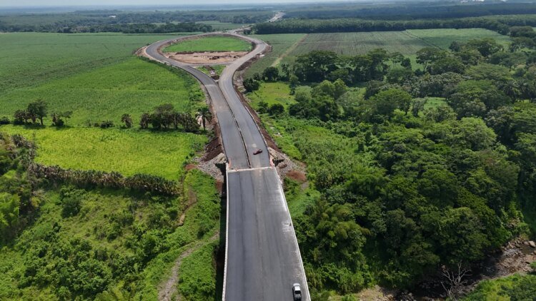 Executive affirms that he cannot intervene in the issue of the Xochi private road