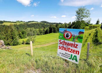 Swiss reject cap on population