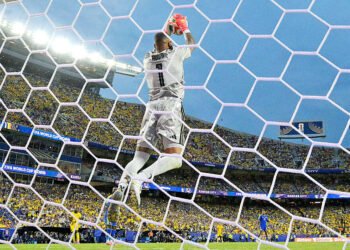 Germany book spot in last 32 of Cup