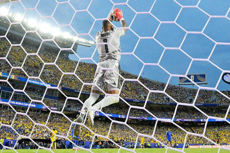 Germany book spot in last 32 of Cup