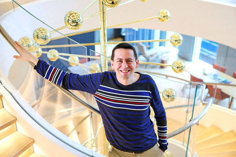 Nobel Prize AI researcher leaves Google to Anthropic