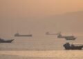 Iran responds to new US bombings and promises another complete closure of Hormuz – World