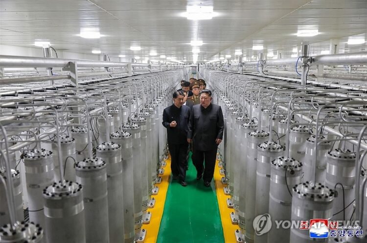 (2nd LD) N. Korea’s Kim inspects new nuclear facility, vows to ‘exponentially’ bolster nuclear forces