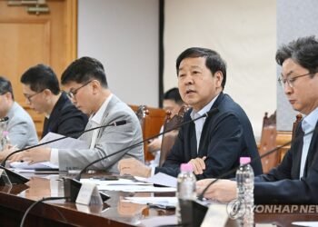 Top policymakers vow stern action against speculative FX market activities as won weakens