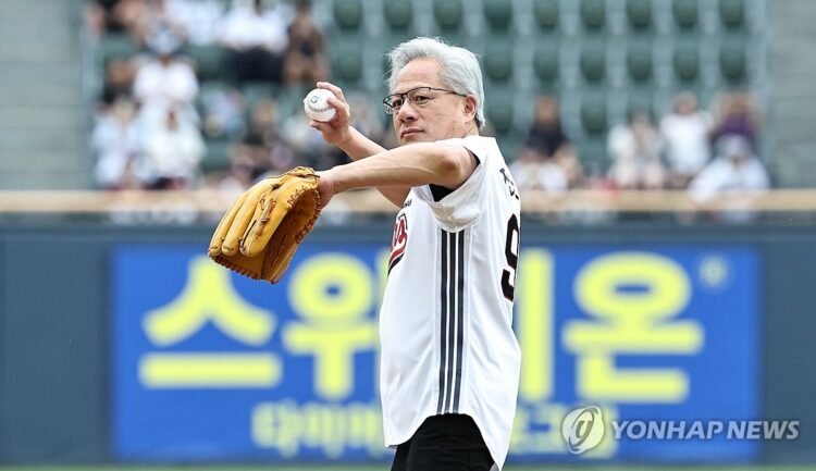 Jensen Huang throws out ceremonial pitch before KBO game