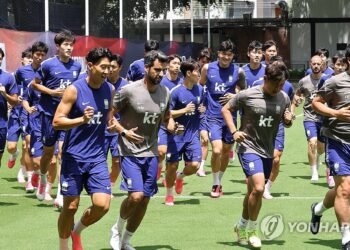 (World Cup) S. Korea taking on co-host Mexico in pursuit of 2nd straight win