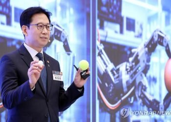 (LEAD) Science ministry vows quadrillion-won investment in AI data centers