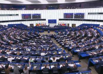Members of the European Parliament called on the Serbian authorities to urgently stop the persecution of journalists and students