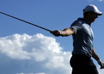 US Open: McIlroy’s challenge fades as Wyndham Clark takes control on day three – as it happened – The Irish Times