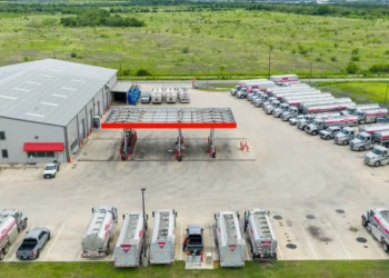 Gasoline prices in the United States fell to less than $4