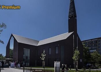 Metro line D will run through the Mormon Center. The Church has great Premium plans here
