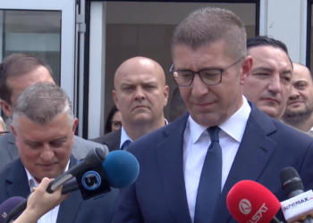 VIDEO | Mickoski “promoted” Krstevski to mayor of Karpoš