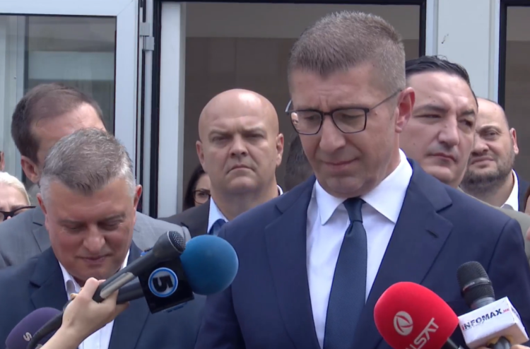 VIDEO | Mickoski “promoted” Krstevski to mayor of Karpoš
