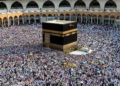 Saudi Arabia suspends 21 Umrah companies over violations, poor performance