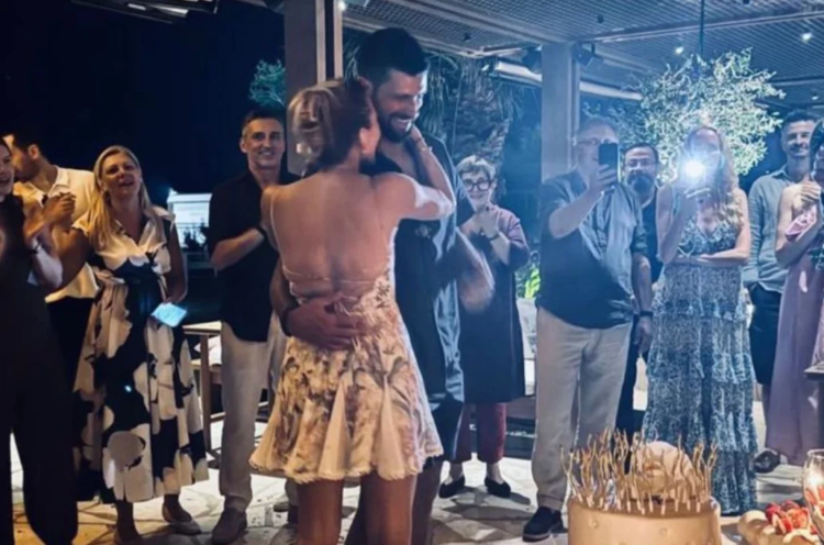 Everyone was looking at Jelena Djokovic’s birthday dress: The perfect summer model, we also found out how much it costs