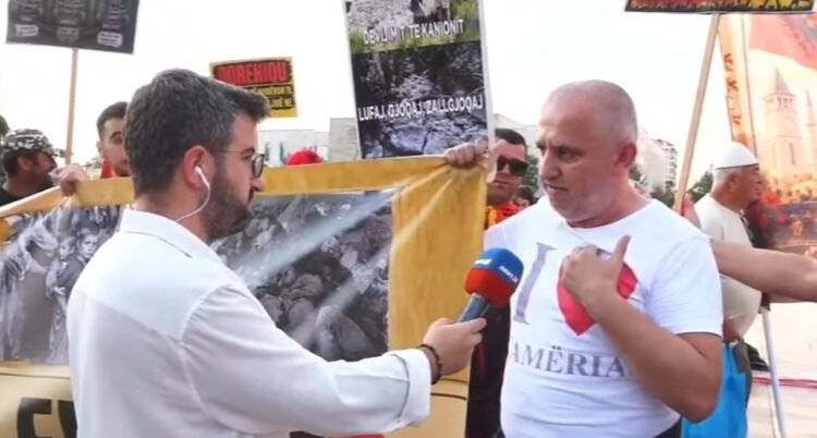 “I gave him the epithet Rama Grekovic!”- The 27th protest for the removal of the government, the citizen: He is not our prime minister, but of Serbia and Greece