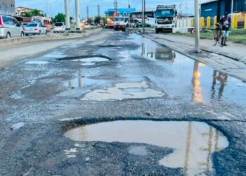 ‘Urgent asphalt paving’: A very small part of Van ‘t Hogerhuysstraat is being tackled – the Ware Tijd