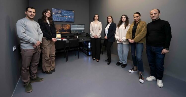 A new staff development program has been introduced at the Institute of Theater and Cinema