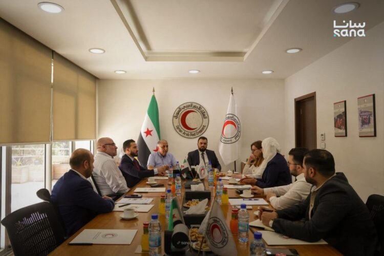 Syria foreign ministry, Red Crescent discuss humanitarian priorities, coordination