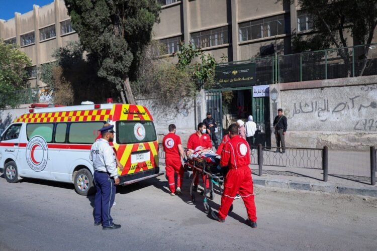 Syrian Arab Red Crescent helps injured students sit for exams