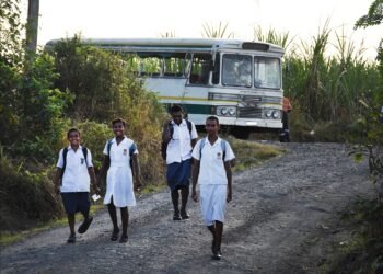Khan: I may stop sending my child to school