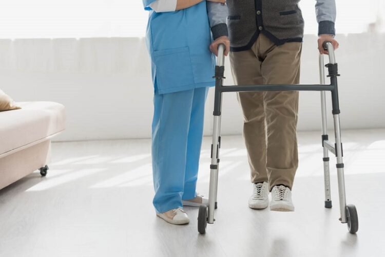 Every 1000 steps taken after surgery significantly reduces the risk of postoperative complications