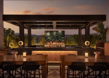 The AMARA Rooftop Bar returns to Limassol with a powerful collaboration