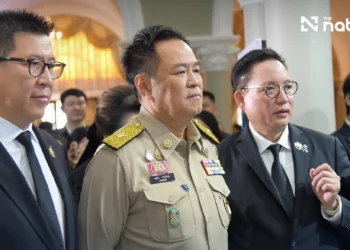 Anutin says 400bn-baht loan will not burden public as Thais Help Thais Plus joins delivery apps
