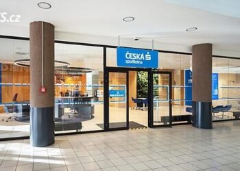 The largest bank in the Czech Republic is about to turn off mobile banking. Already this weekend